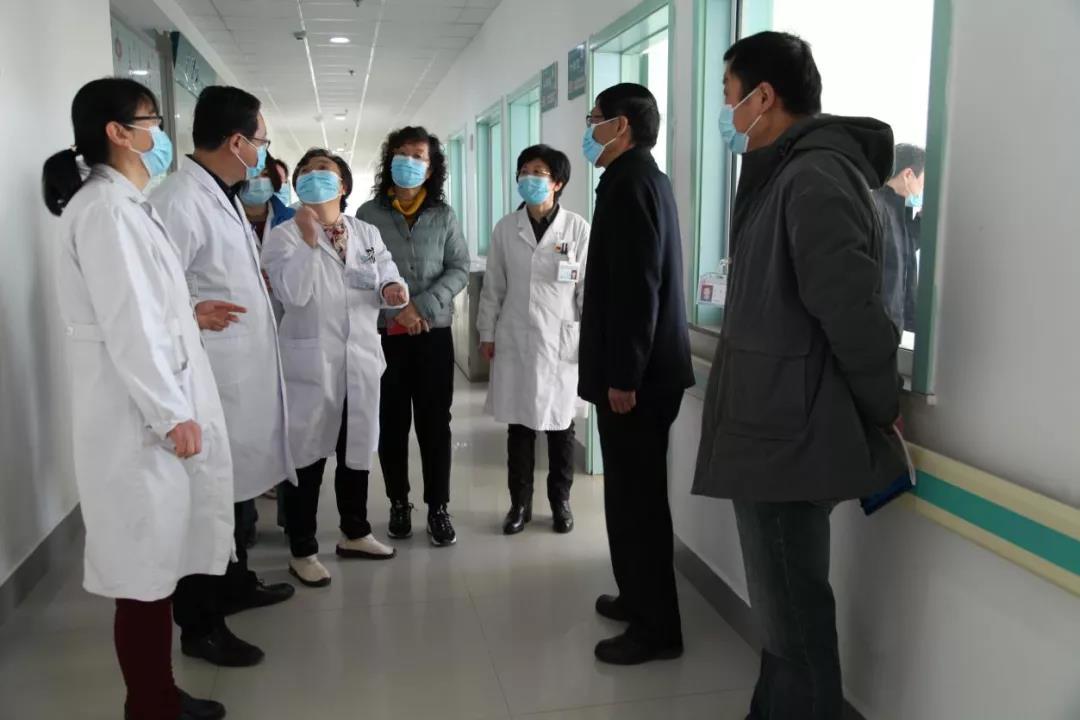 緊繃安全生產(chǎn)之弦 筑牢疫情防控之盾 我院開展節(jié)前綜合大檢查，全面壓實(shí)醫(yī)院管理責(zé)任